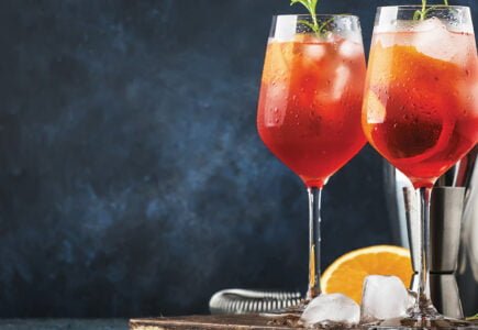 Bars à Cocktail Marseille : Guide Complet